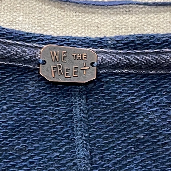 We The Free-Free People Top - Oversized M top. EUC. Side slits up to armpits - Picture 3 of 5
